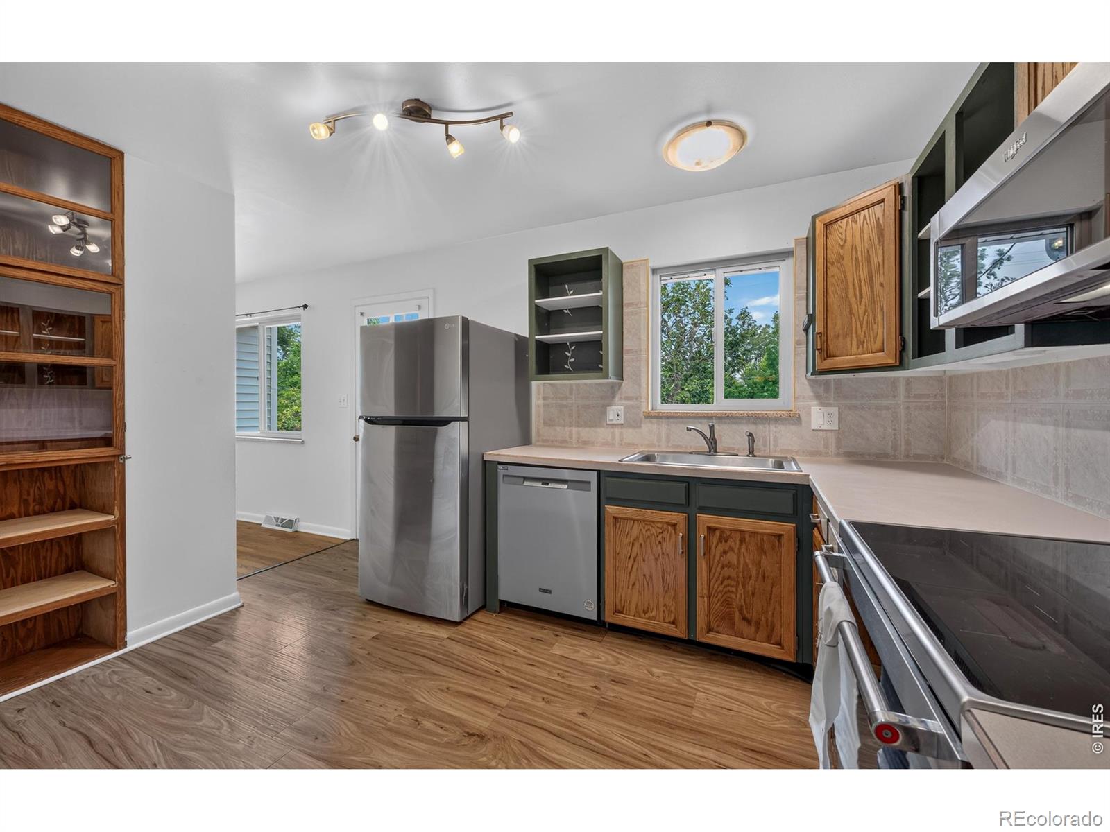 MLS Image #14 for 3735  emerson avenue,boulder, Colorado