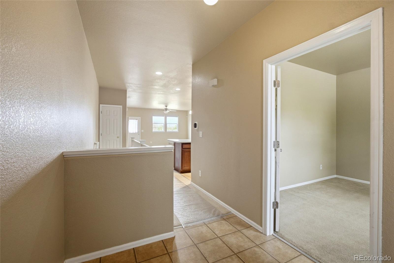 MLS Image #11 for 25107 e canal place,aurora, Colorado