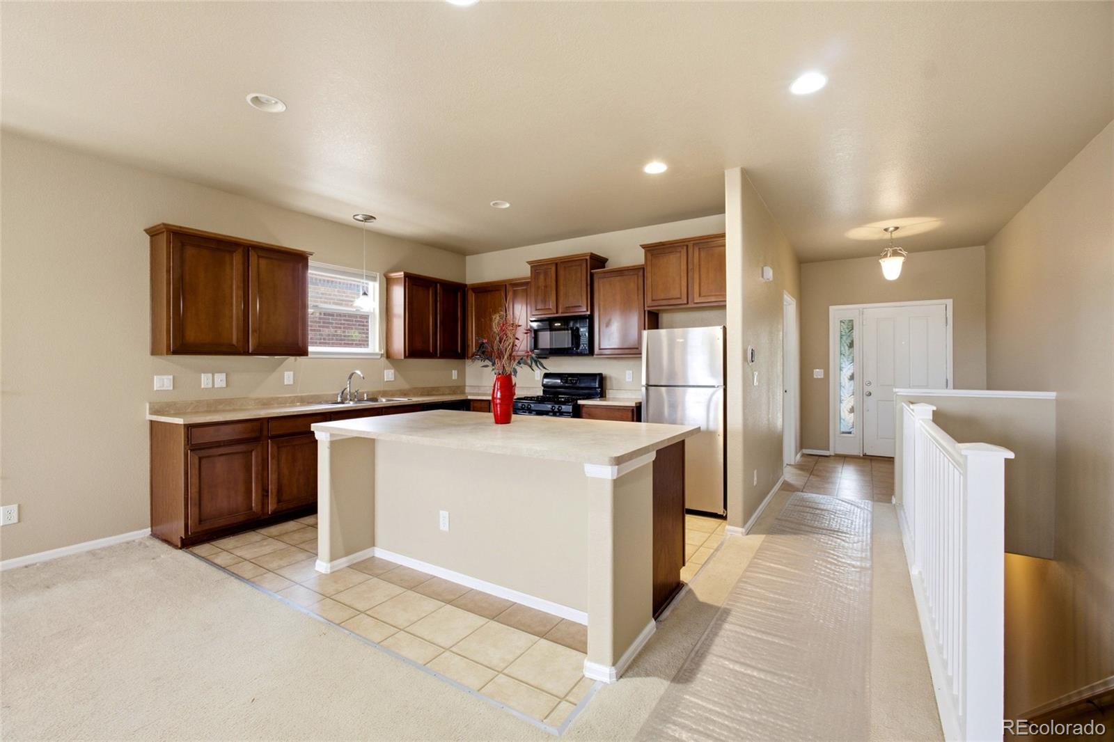 MLS Image #5 for 25107 e canal place,aurora, Colorado