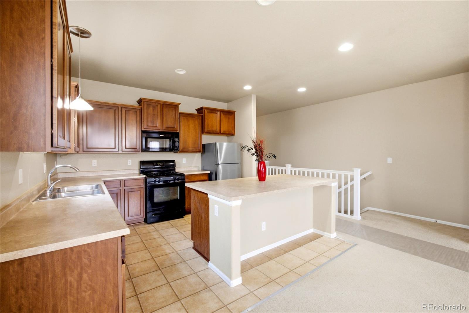 MLS Image #6 for 25107 e canal place,aurora, Colorado