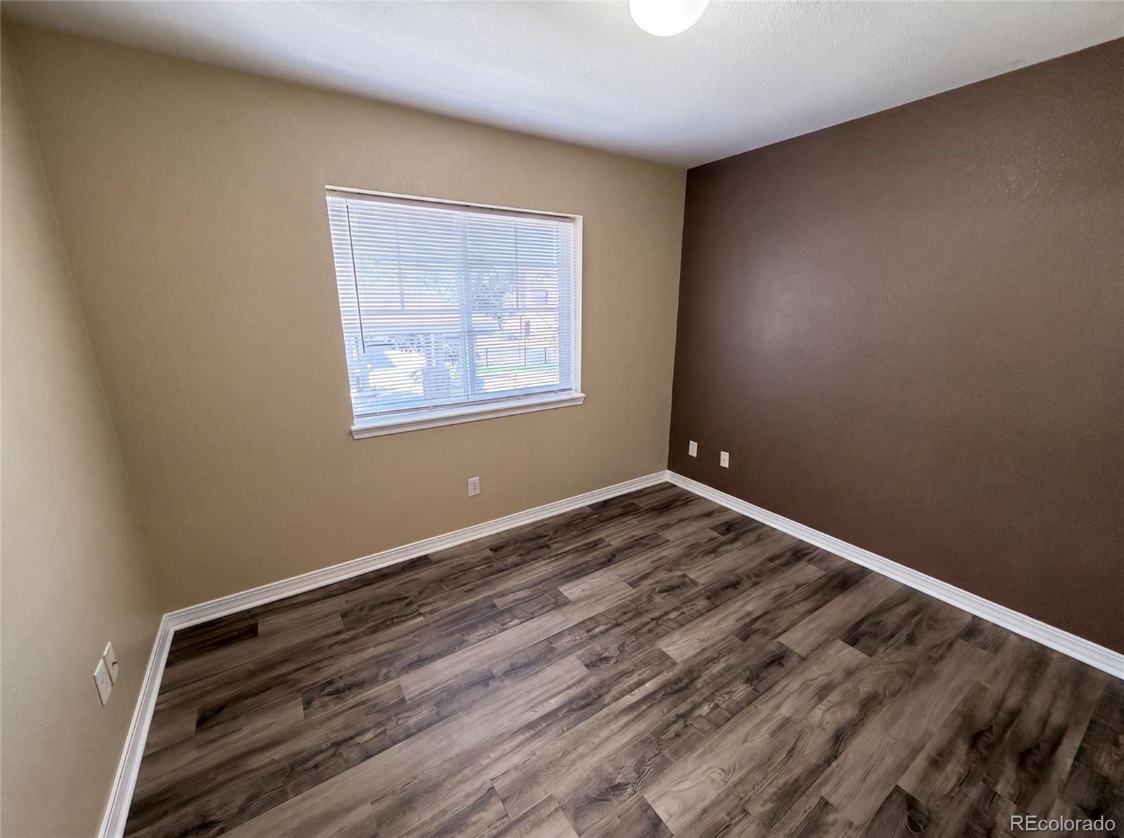 MLS Image #15 for 23560  alamo place b,aurora, Colorado
