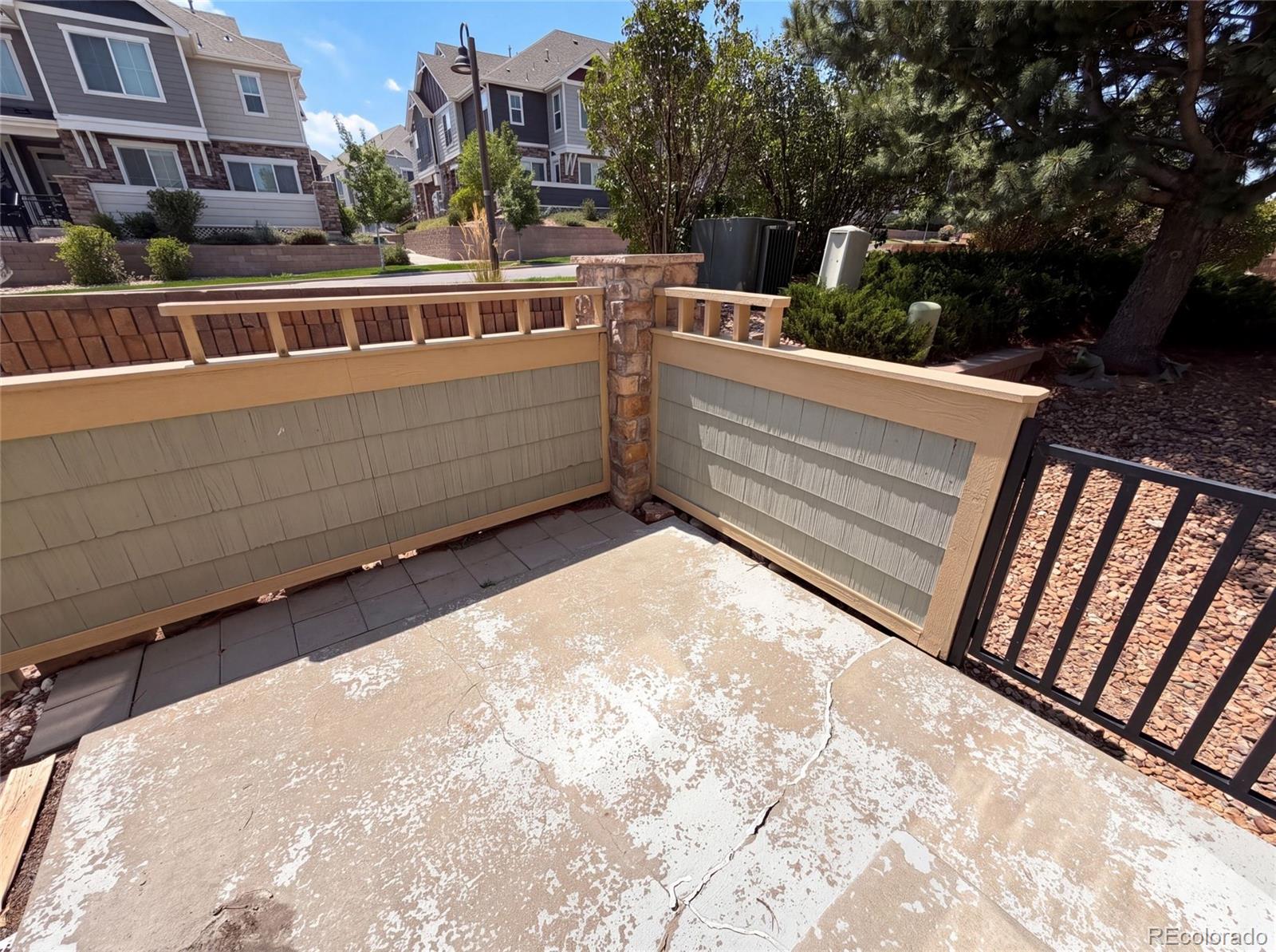 MLS Image #28 for 23560  alamo place b,aurora, Colorado