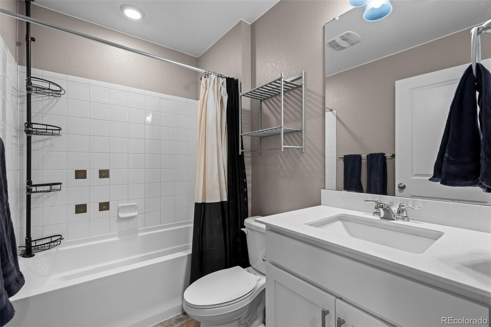 MLS Image #7 for 873 n riviera street,aurora, Colorado