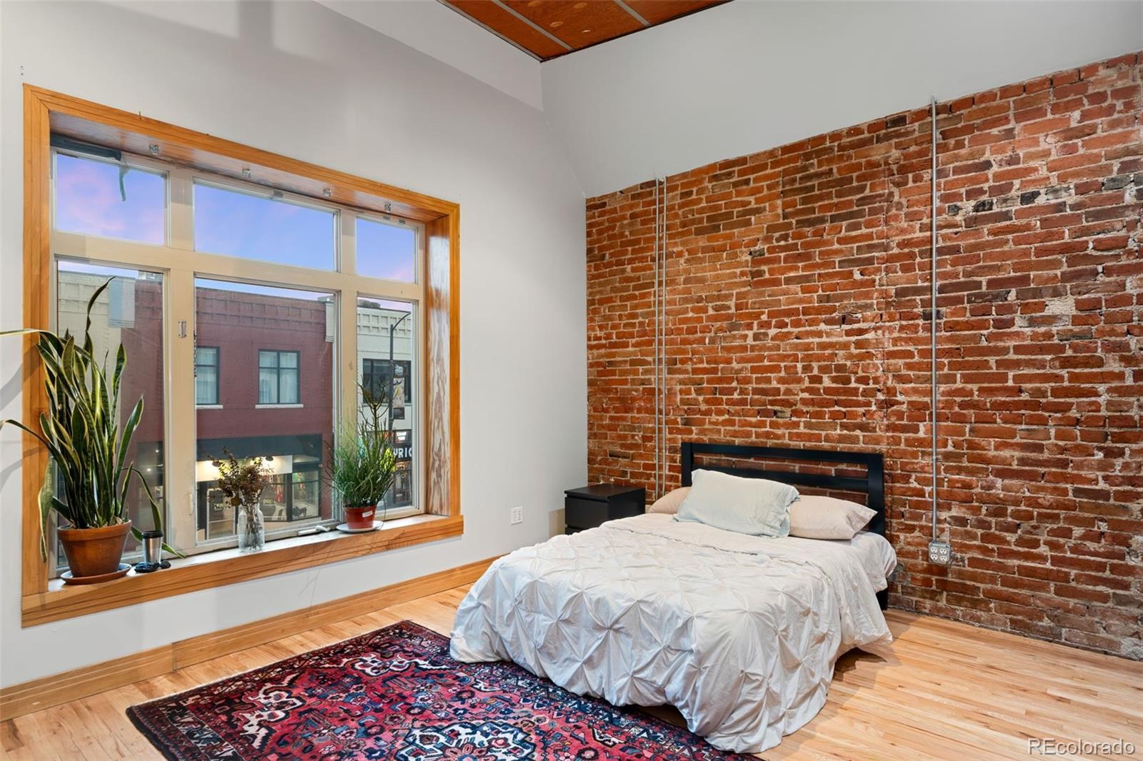 MLS Image #4 for 760  santa fe drive,denver, Colorado