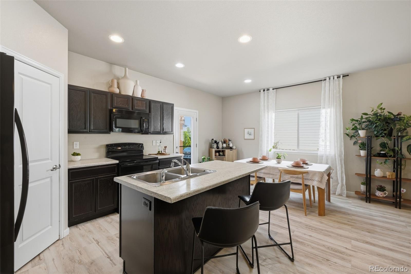 MLS Image #5 for 821  village drive,milliken, Colorado