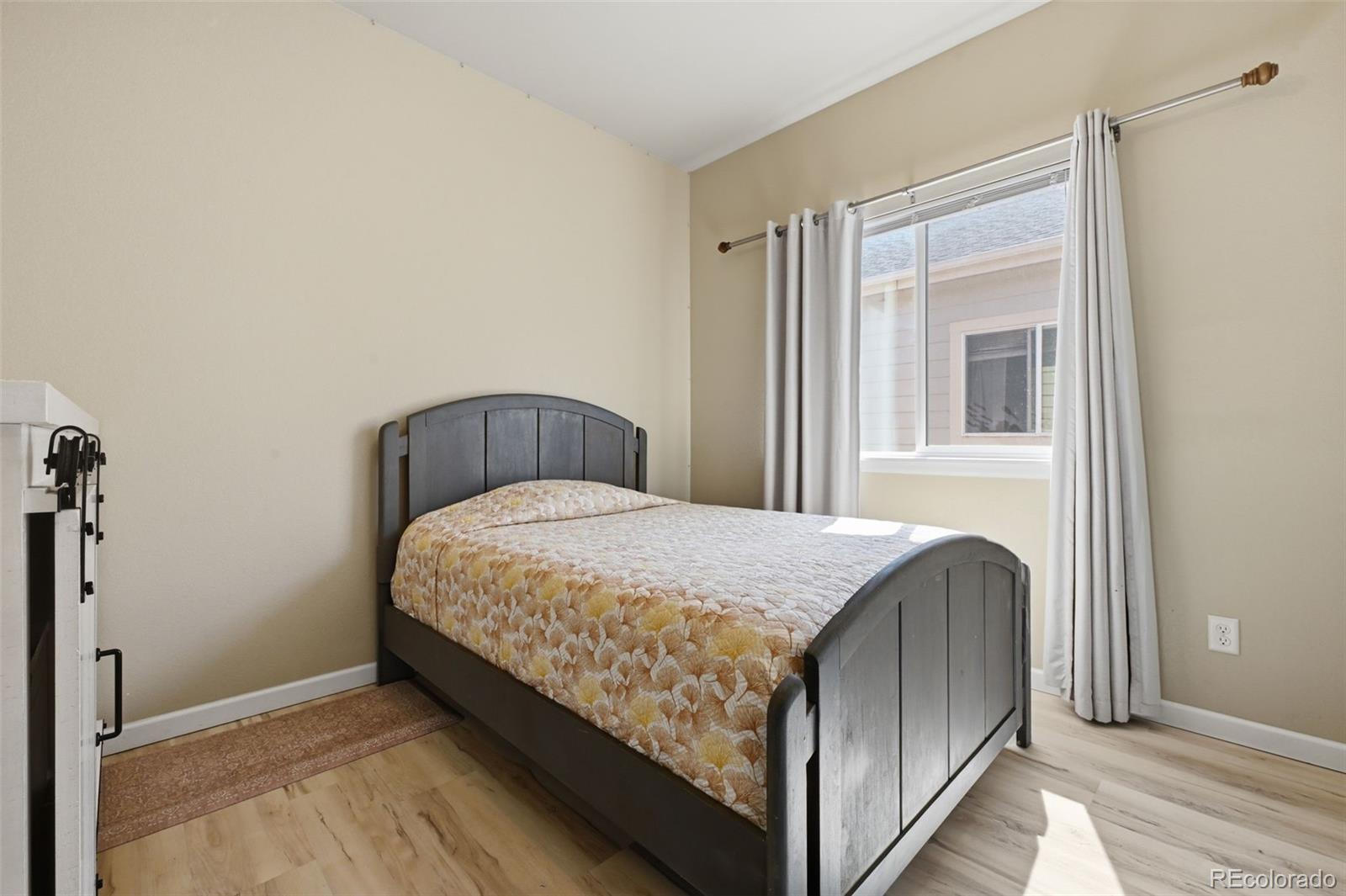 MLS Image #6 for 821  village drive,milliken, Colorado