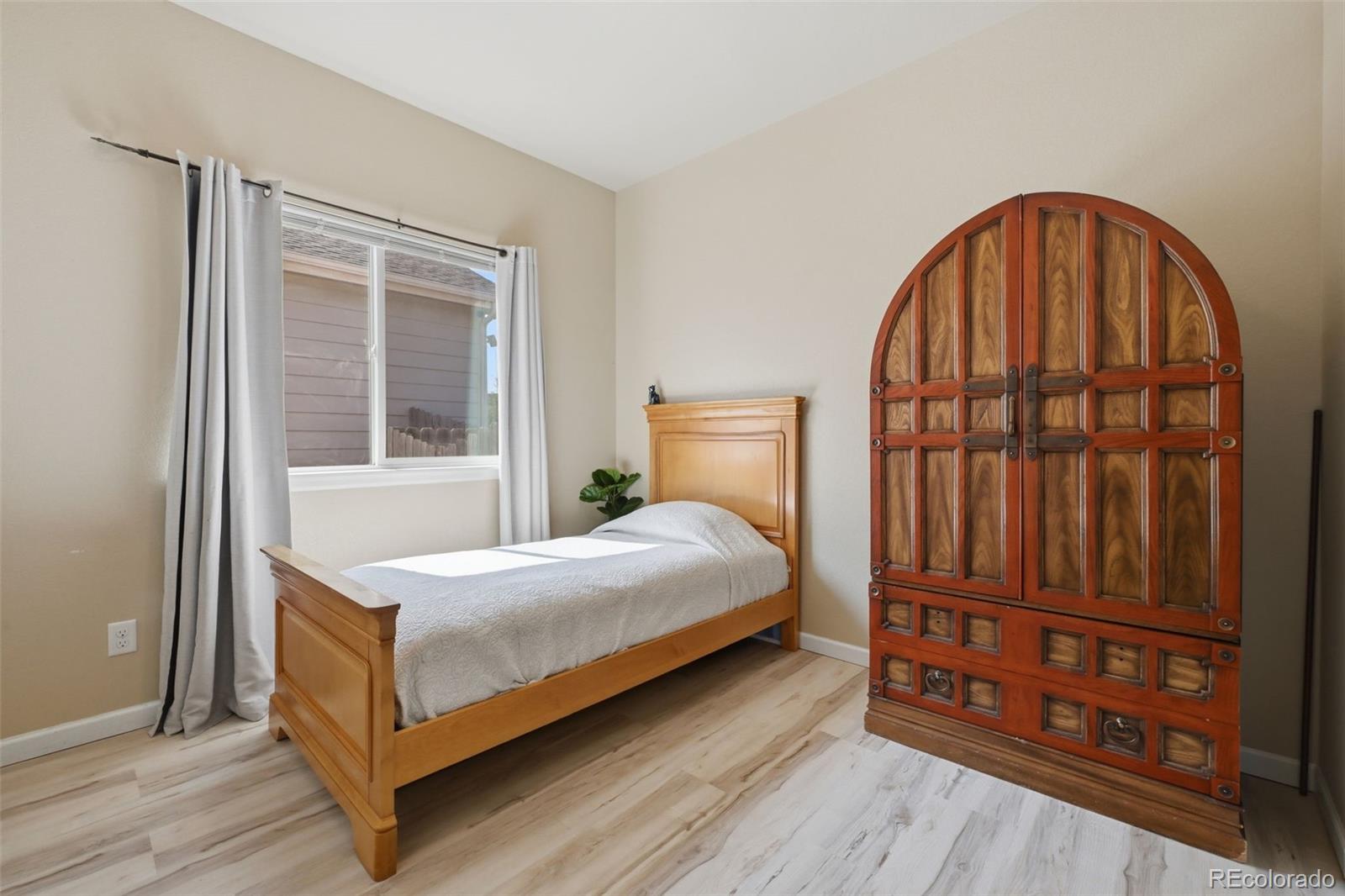 MLS Image #9 for 821  village drive,milliken, Colorado