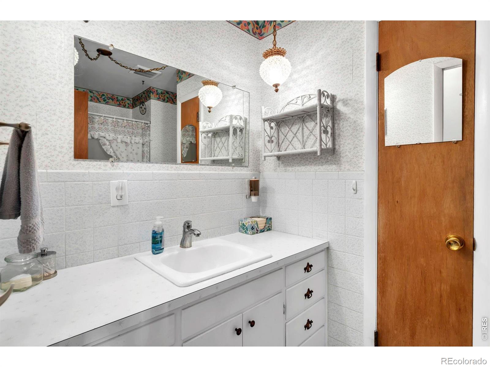 MLS Image #18 for 701  lois drive,louisville, Colorado