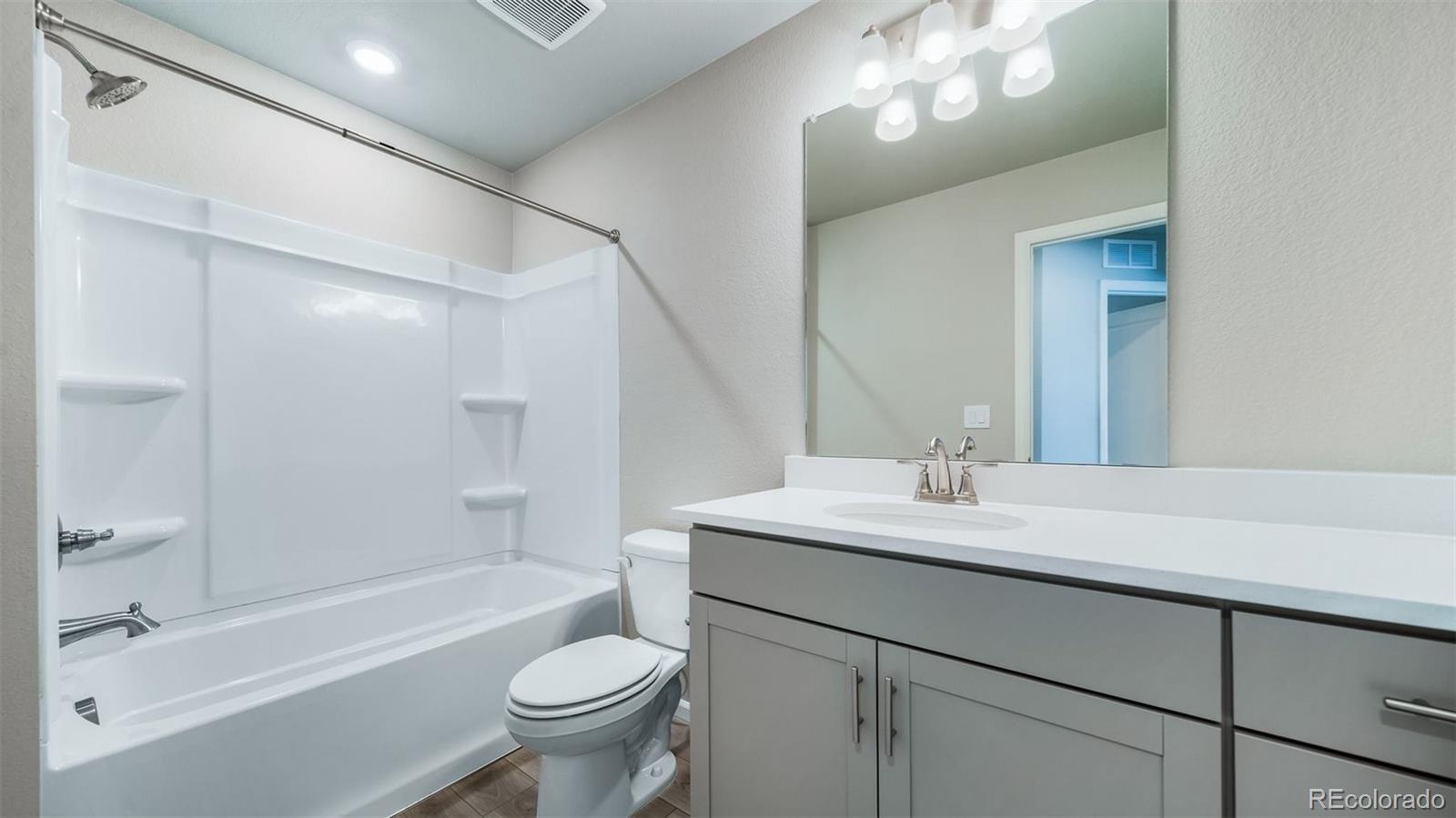 MLS Image #19 for 22423 e 46th avenue,aurora, Colorado