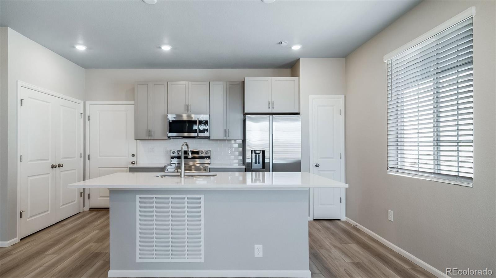 MLS Image #2 for 22423 e 46th avenue,aurora, Colorado