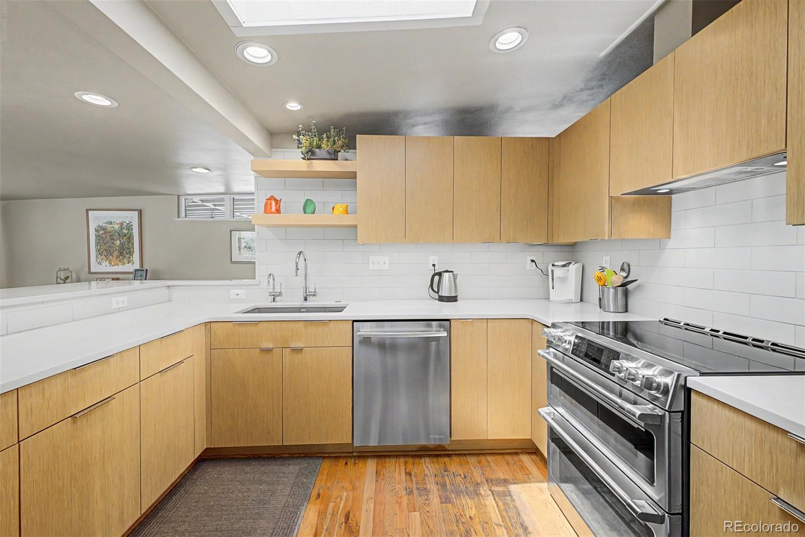 MLS Image #16 for 210 s kearney street,denver, Colorado