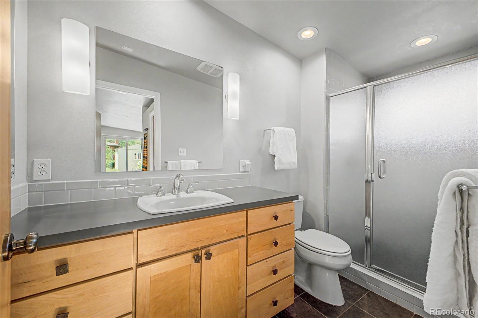 MLS Image #21 for 210 s kearney street,denver, Colorado