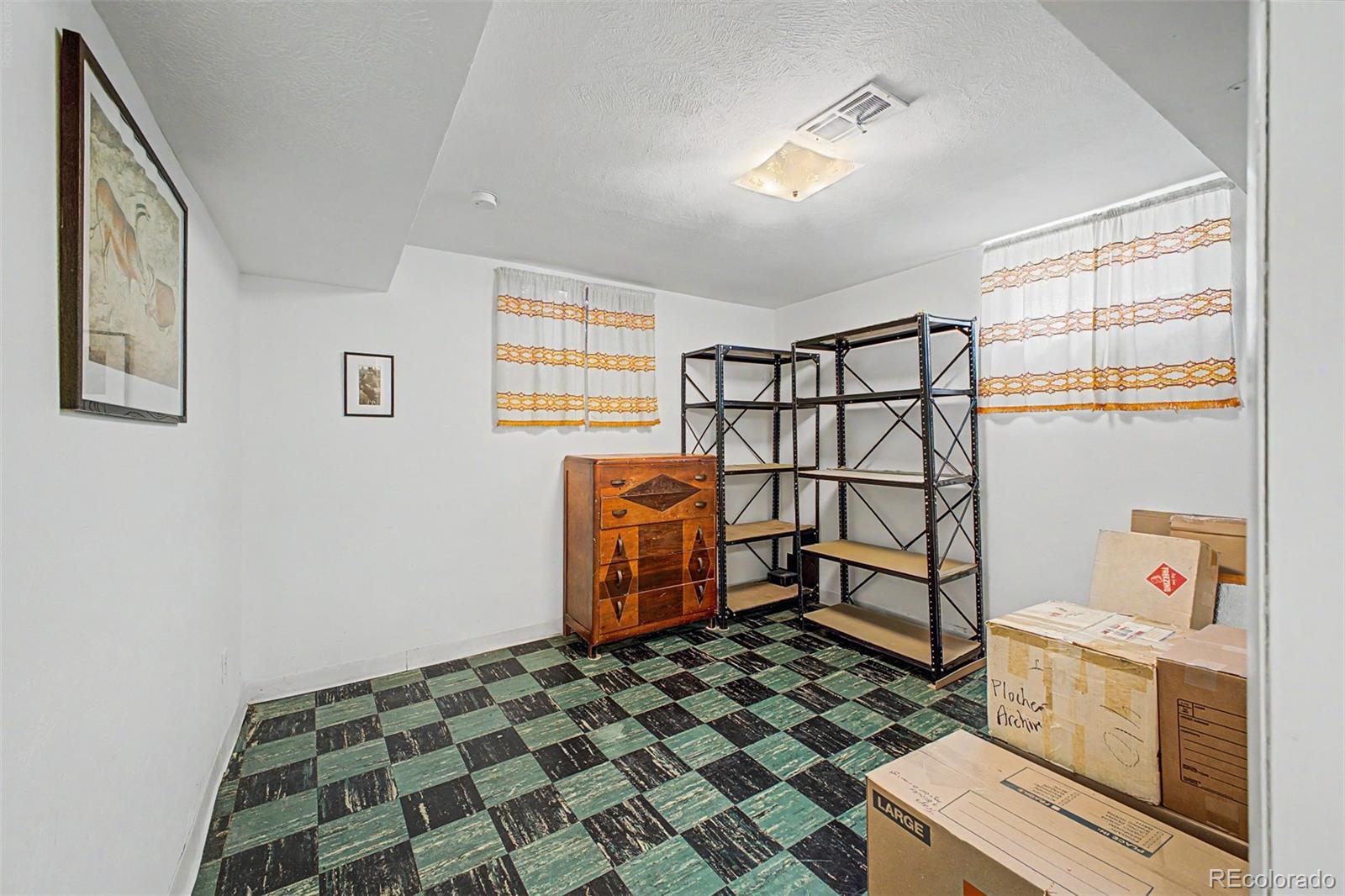 MLS Image #25 for 210 s kearney street,denver, Colorado