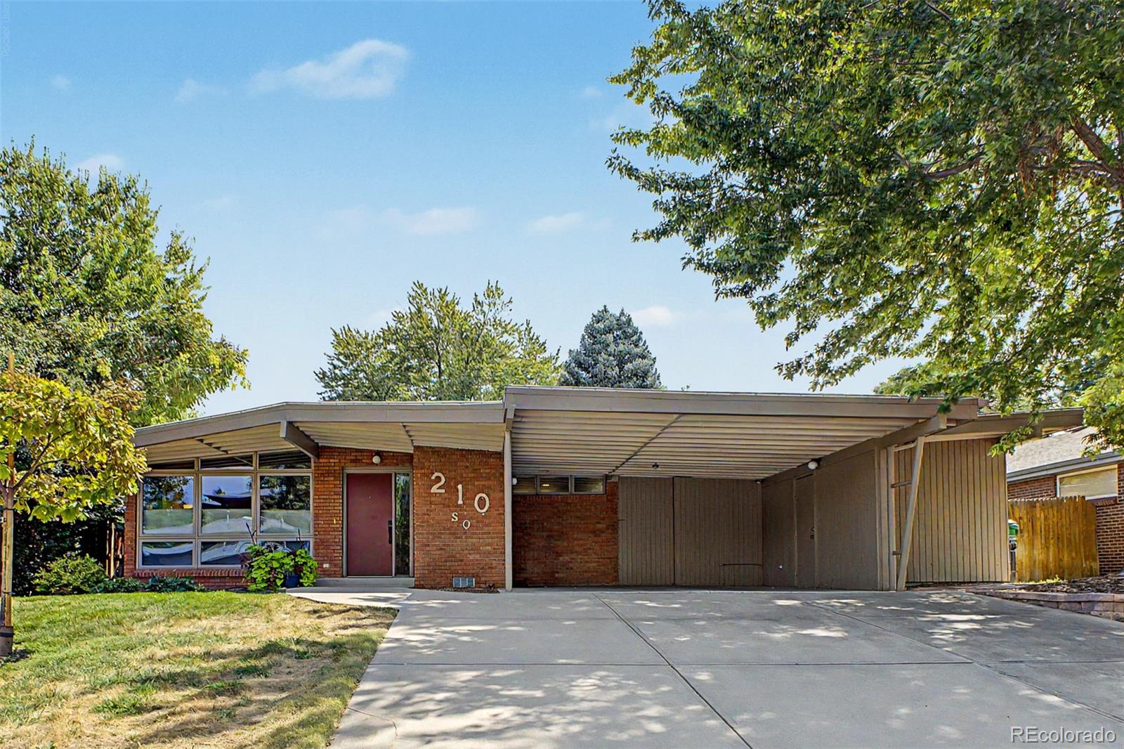 MLS Image #3 for 210 s kearney street,denver, Colorado