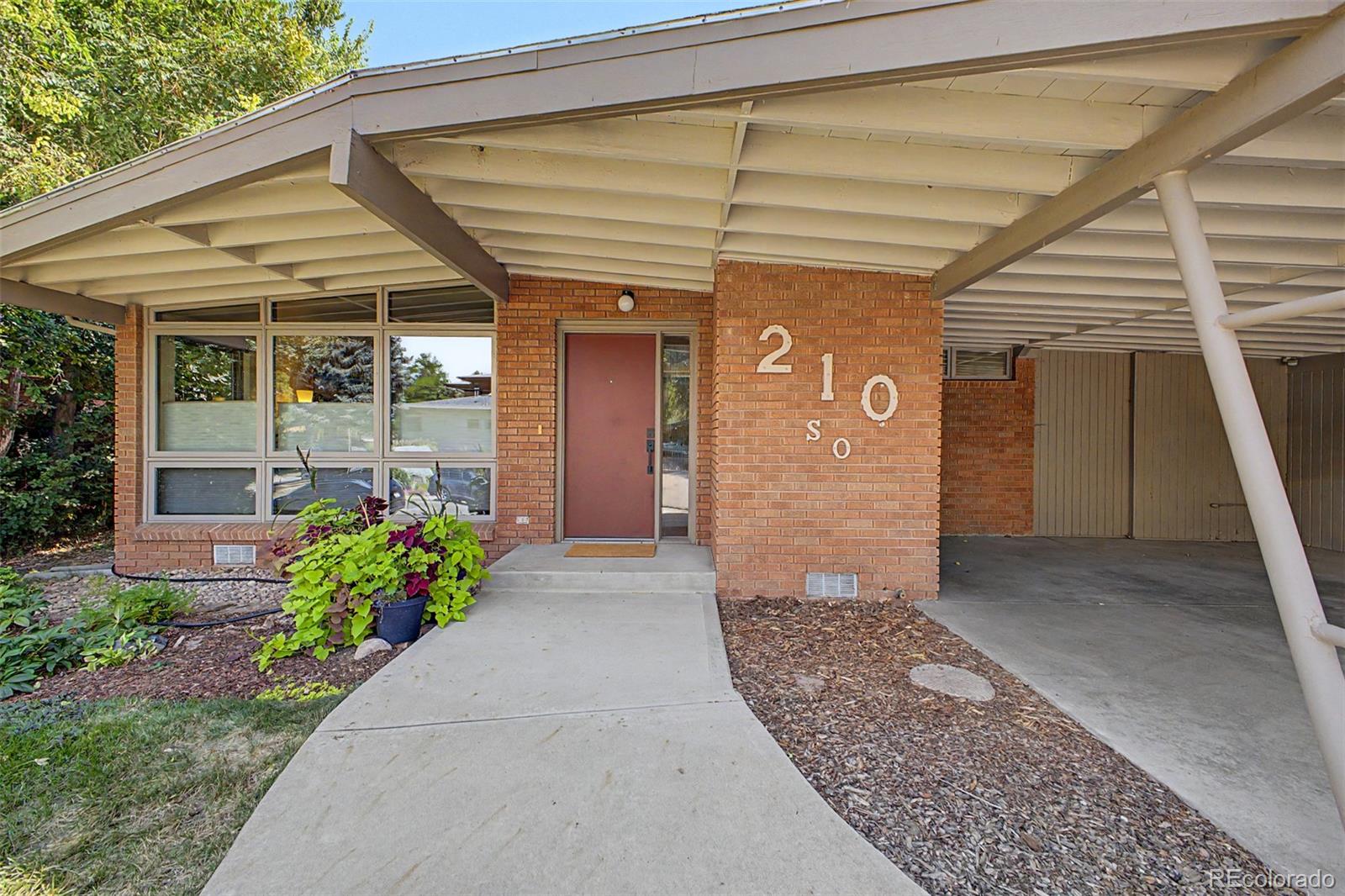 MLS Image #6 for 210 s kearney street,denver, Colorado