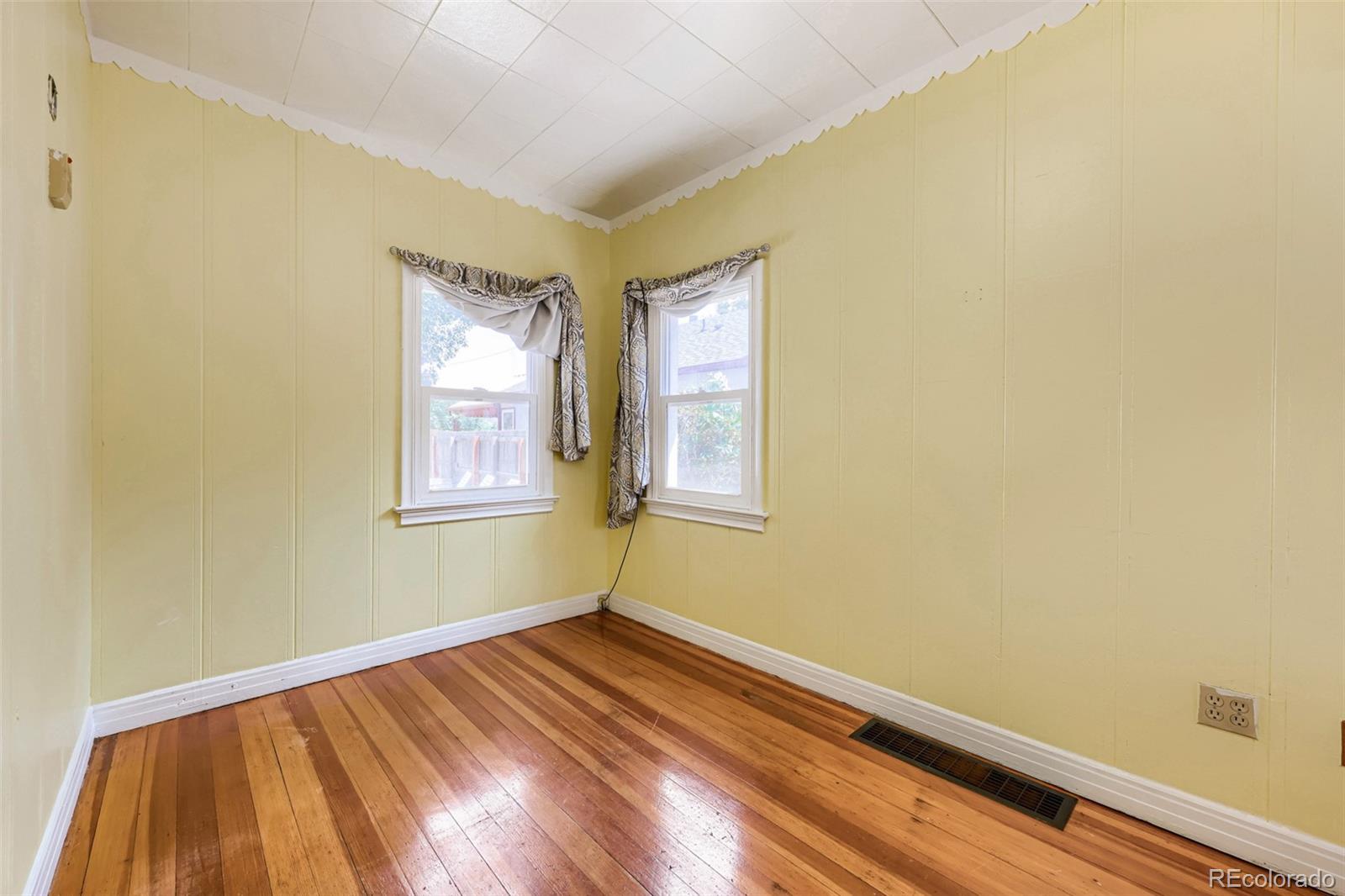 MLS Image #10 for 1827 n weber street,colorado springs, Colorado