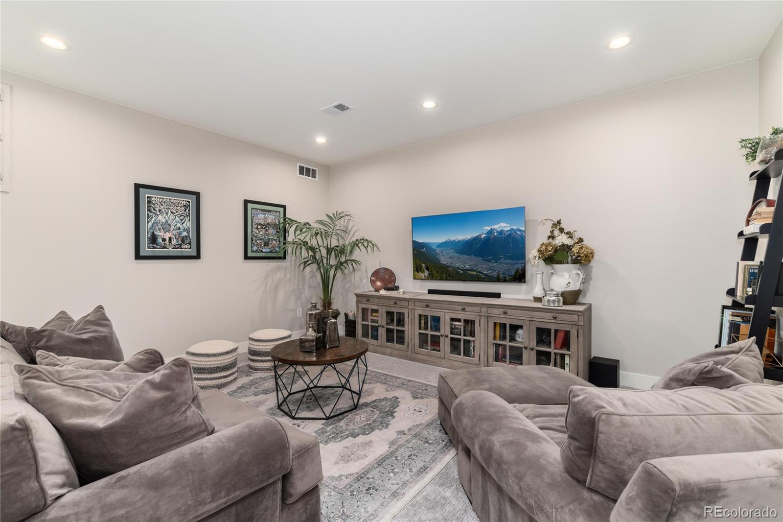 MLS Image #18 for 3271 s sherman street,englewood, Colorado