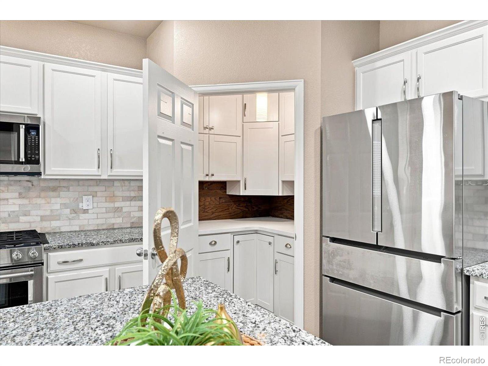 MLS Image #14 for 6805  covenant court,timnath, Colorado