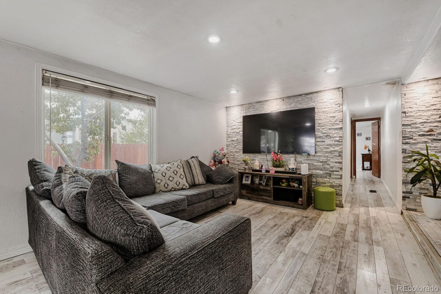 MLS Image #4 for 146  poplar street,lochbuie, Colorado
