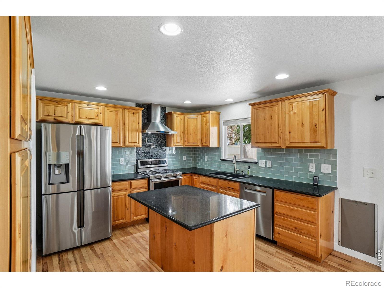 MLS Image #10 for 9073  plainsman drive,wellington, Colorado