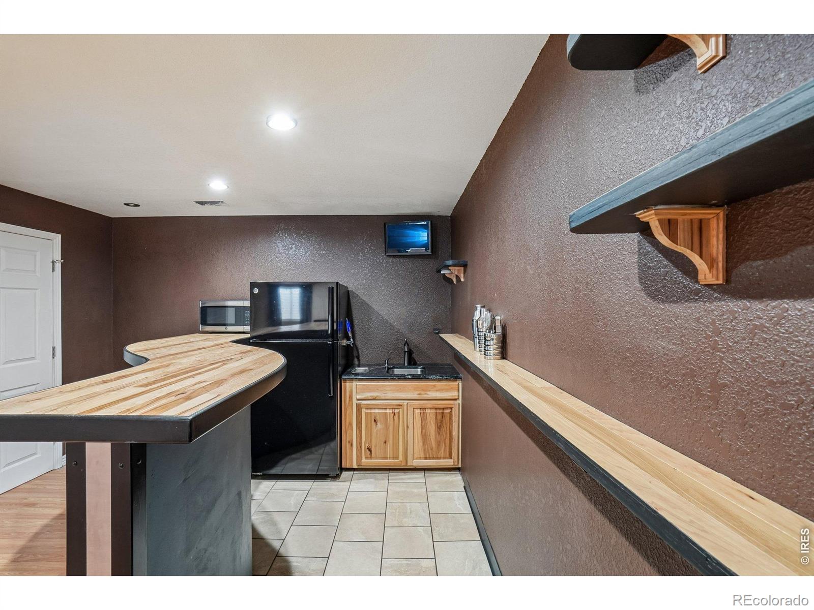 MLS Image #33 for 9073  plainsman drive,wellington, Colorado