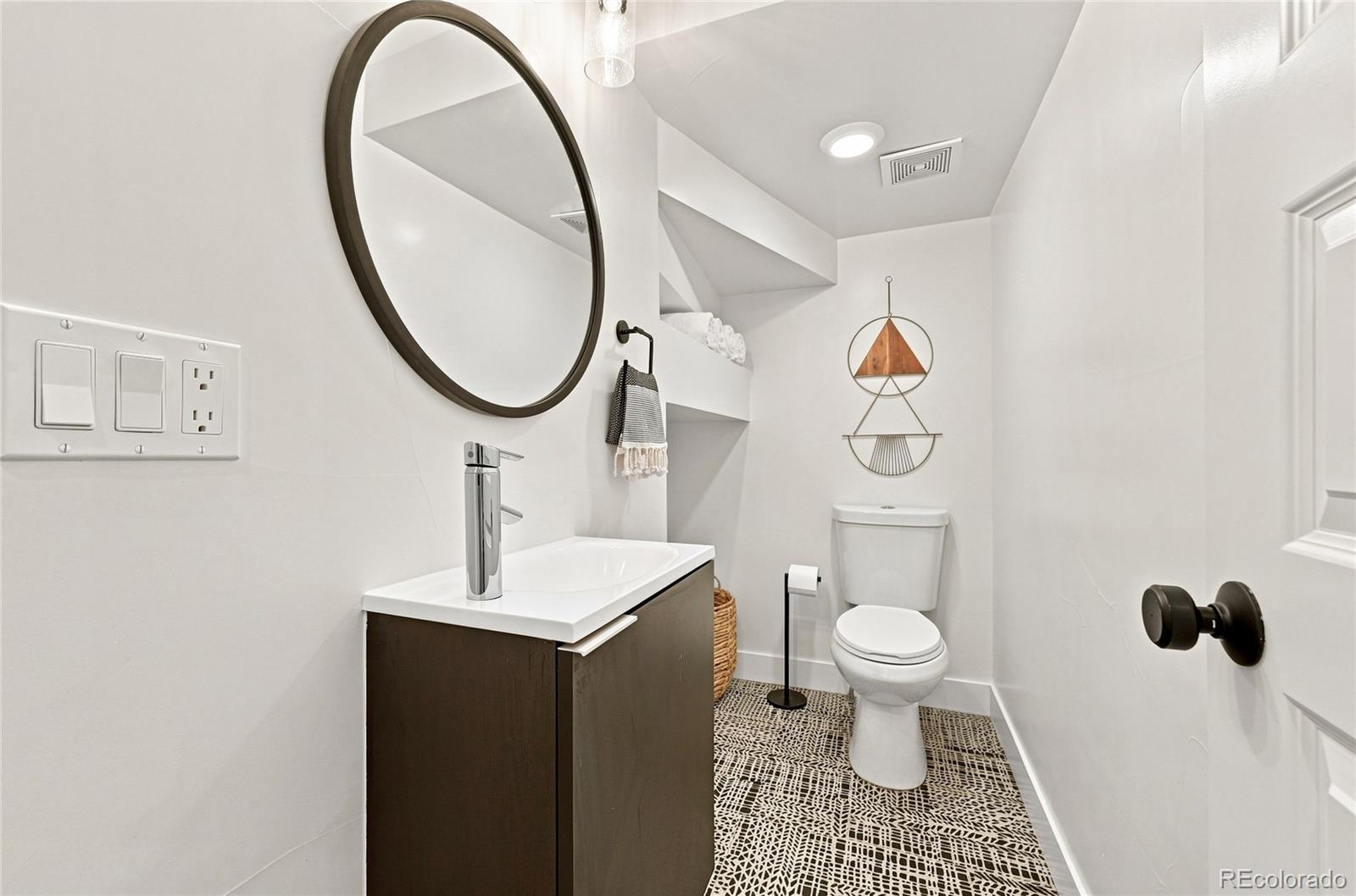 MLS Image #10 for 751  elati street,denver, Colorado