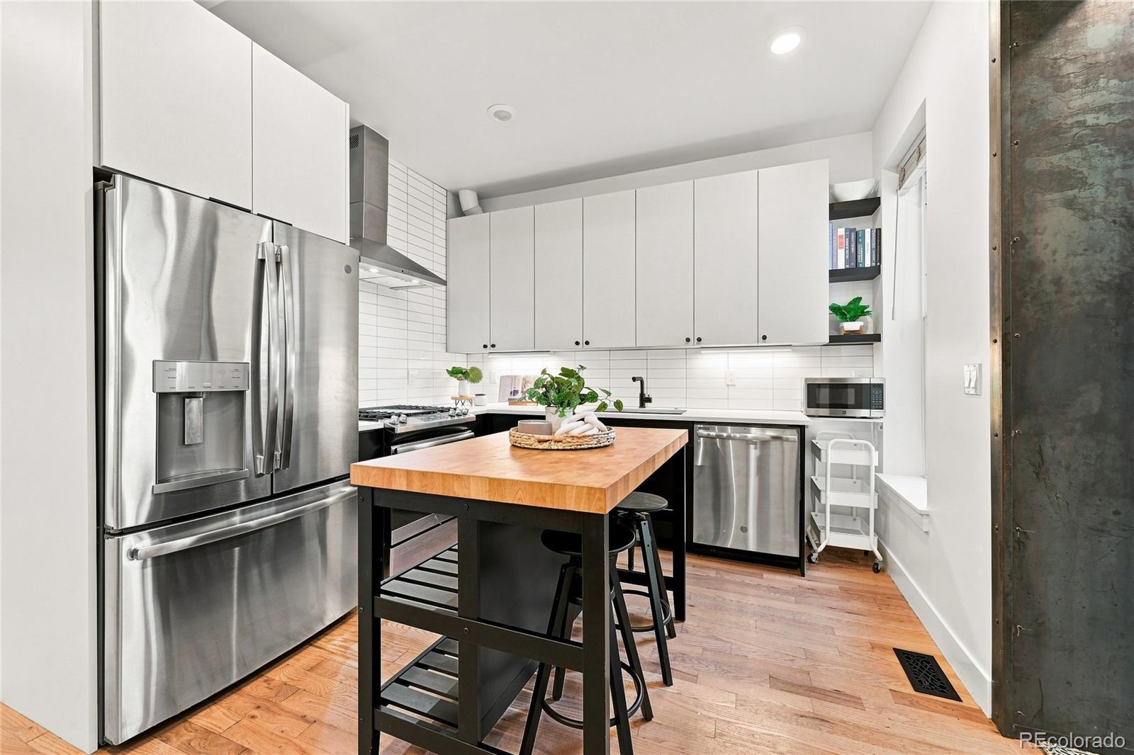 MLS Image #4 for 751  elati street,denver, Colorado