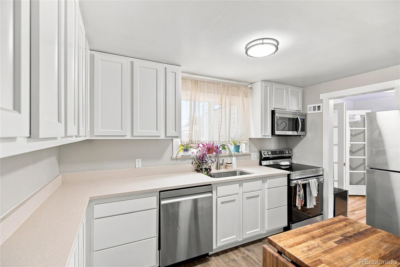 MLS Image #10 for 812  geneva street,aurora, Colorado