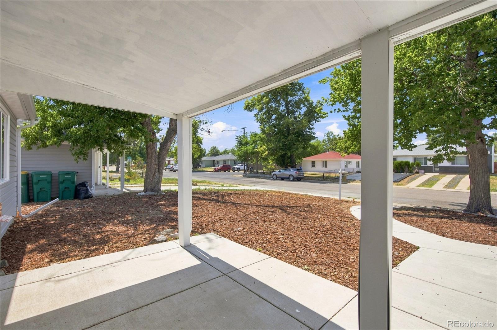 MLS Image #2 for 812  geneva street,aurora, Colorado