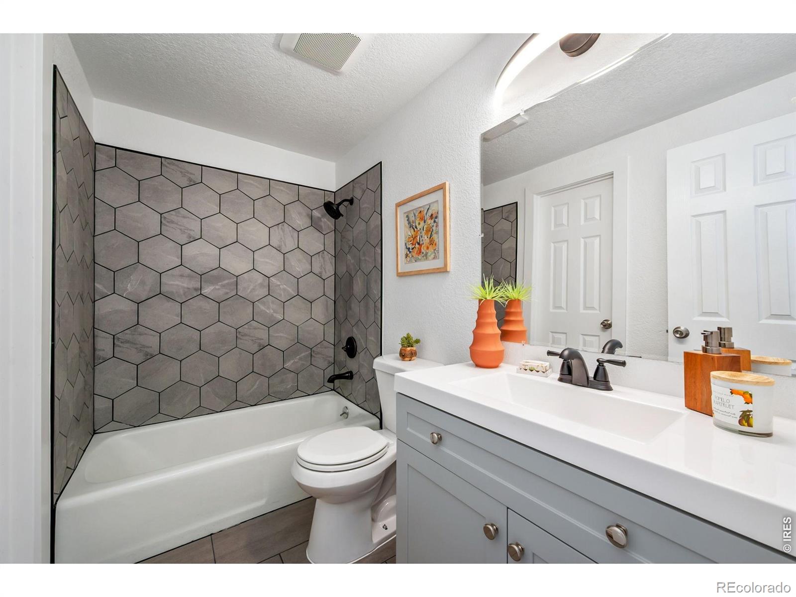 MLS Image #14 for 954  martin road,longmont, Colorado