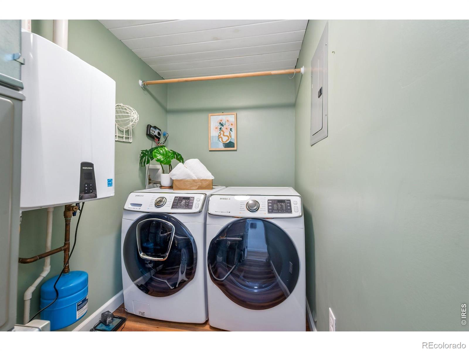 MLS Image #16 for 954  martin road,longmont, Colorado