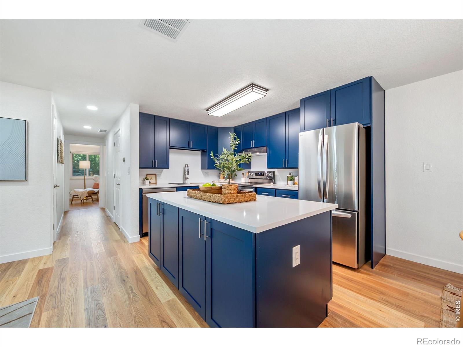 MLS Image #7 for 954  martin road,longmont, Colorado