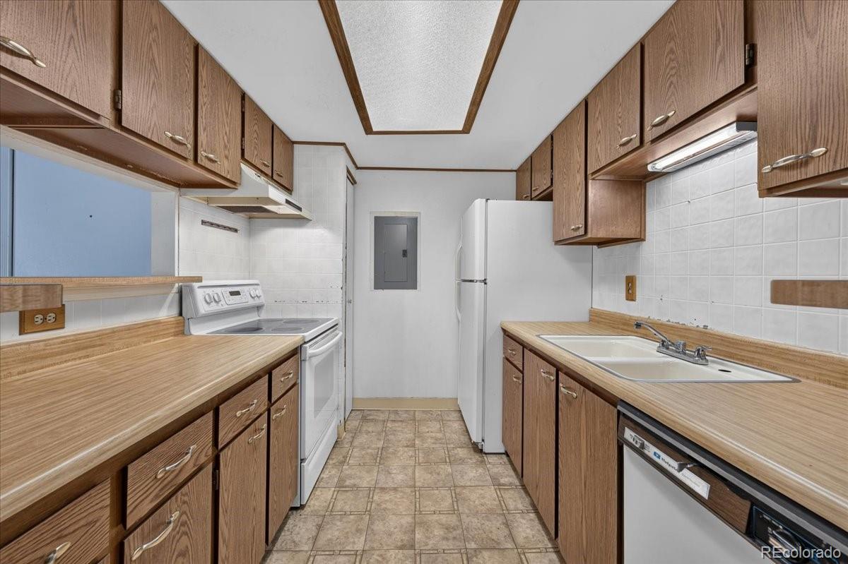 MLS Image #15 for 18021 e kentucky avenue,aurora, Colorado