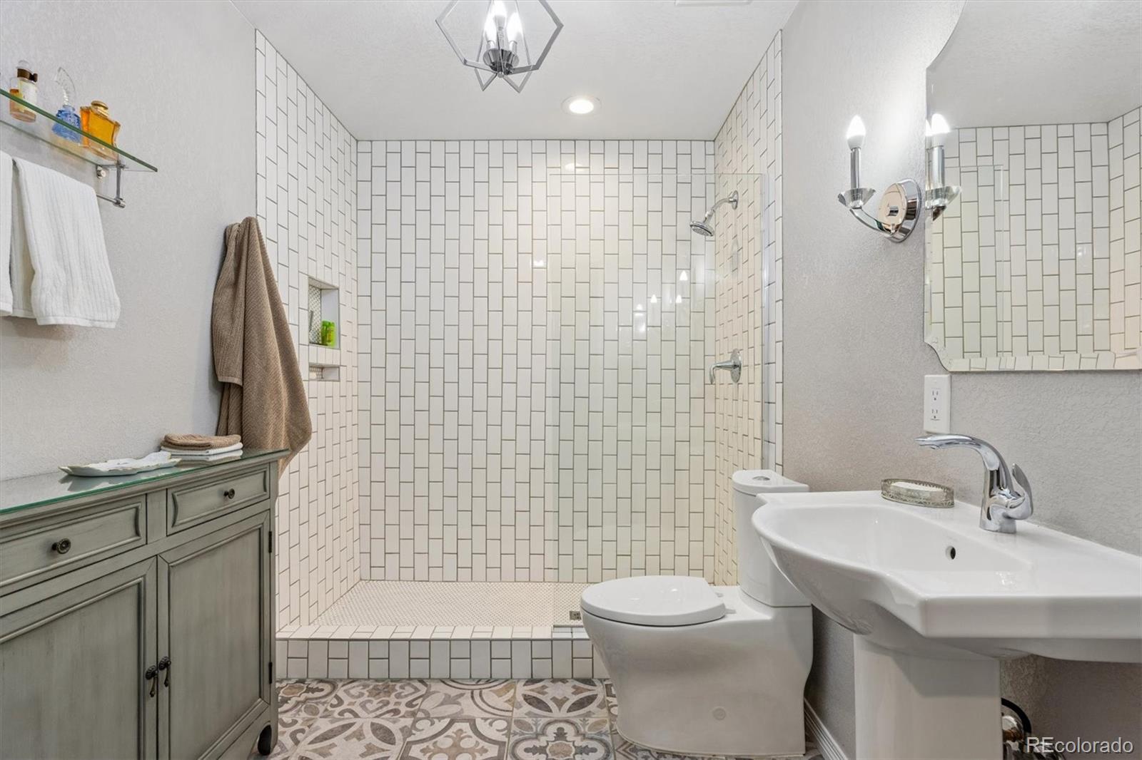 MLS Image #35 for 1212 s clinton street,denver, Colorado
