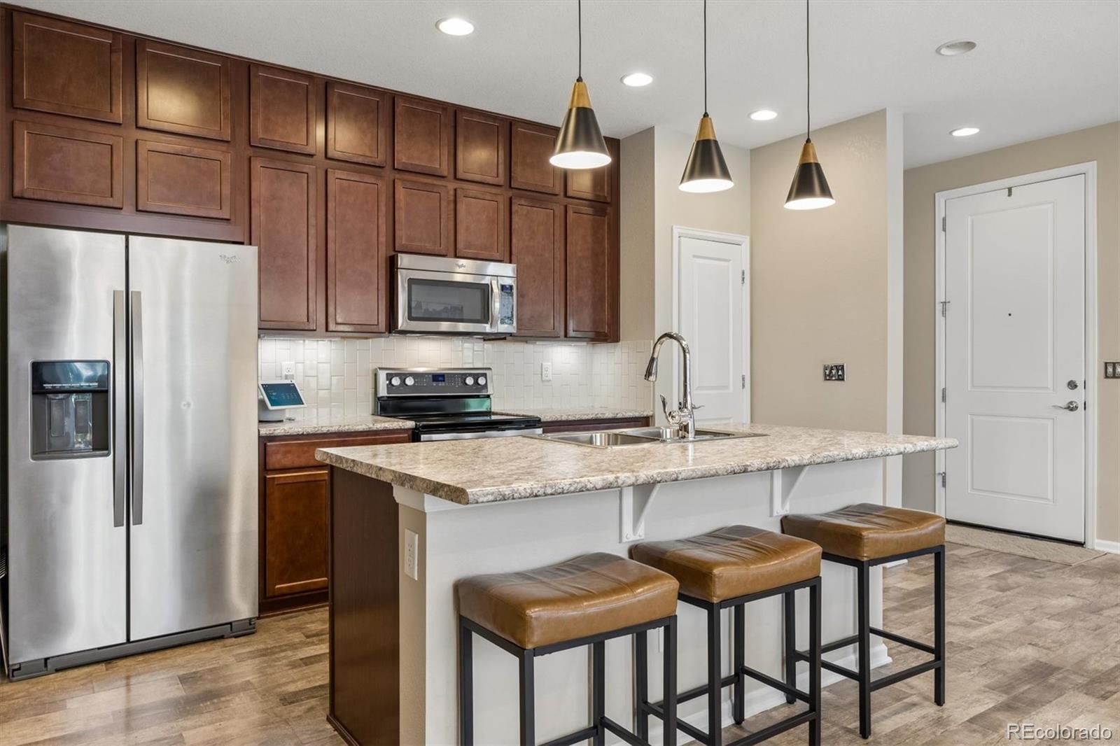 MLS Image #4 for 1212 s clinton street,denver, Colorado