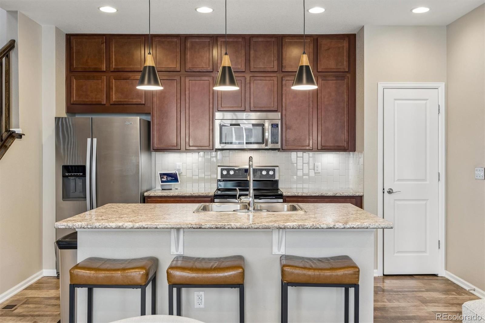 MLS Image #5 for 1212 s clinton street,denver, Colorado