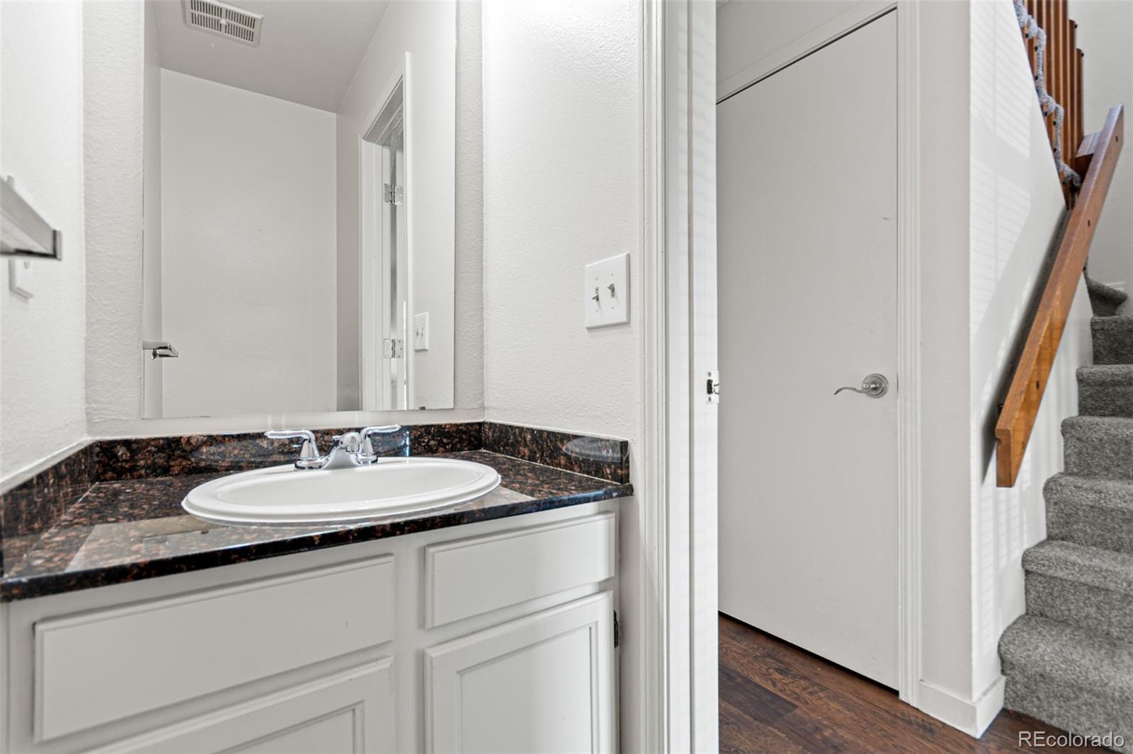 MLS Image #9 for 10721 w dartmouth avenue ,lakewood, Colorado