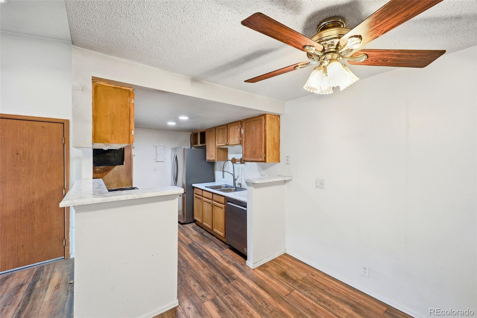 MLS Image #8 for 907 s yampa street,aurora, Colorado