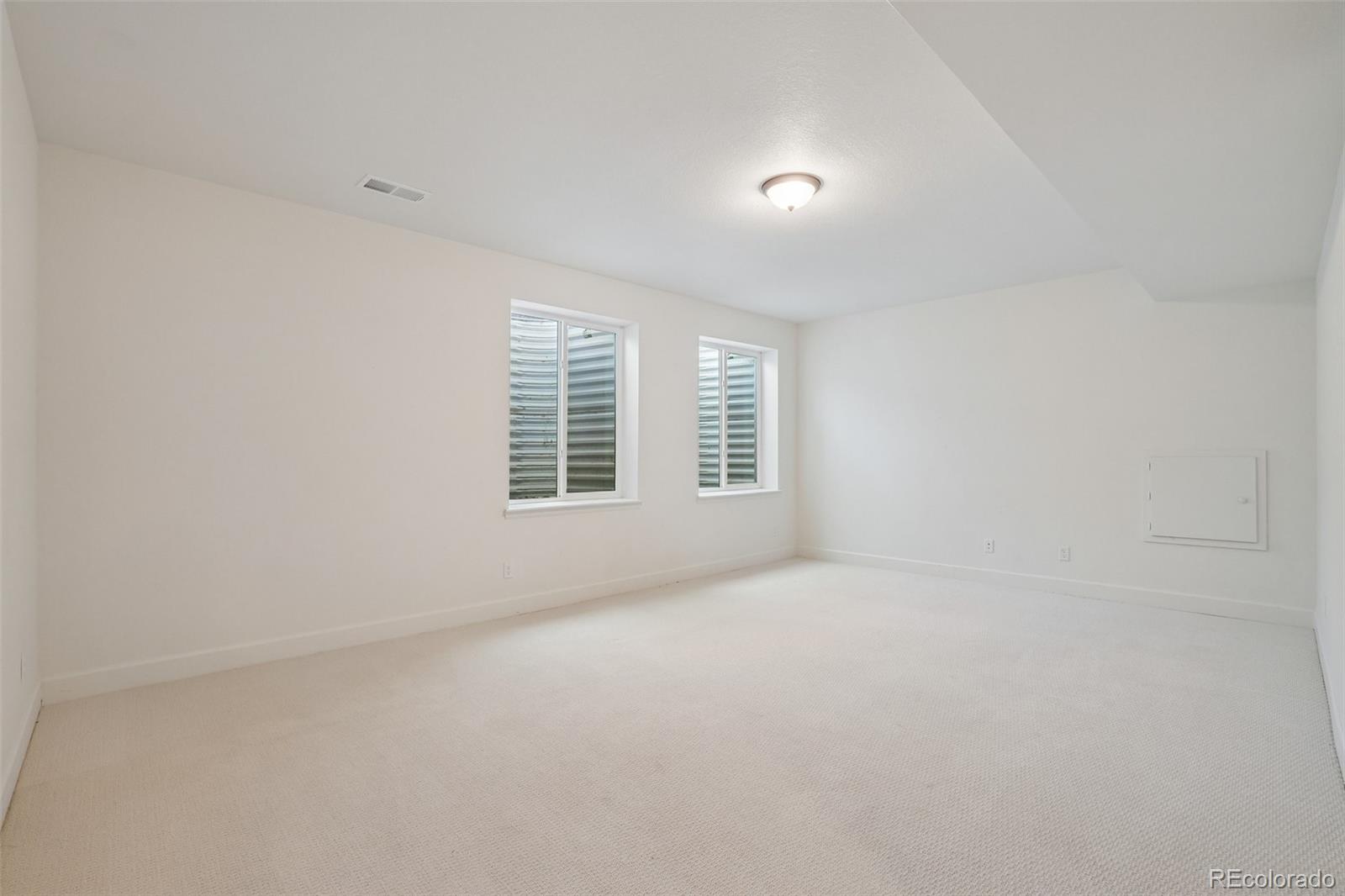 MLS Image #20 for 16002 e 111th circle,commerce city, Colorado