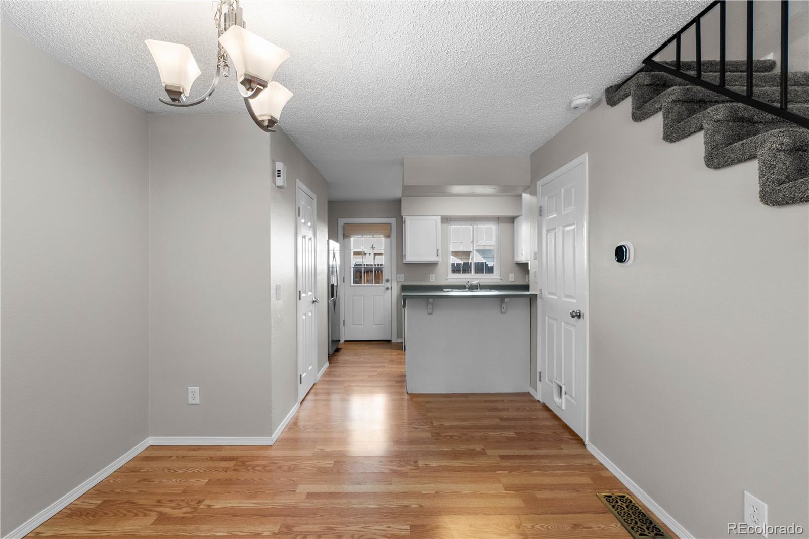 MLS Image #10 for 1811 s quebec way,denver, Colorado
