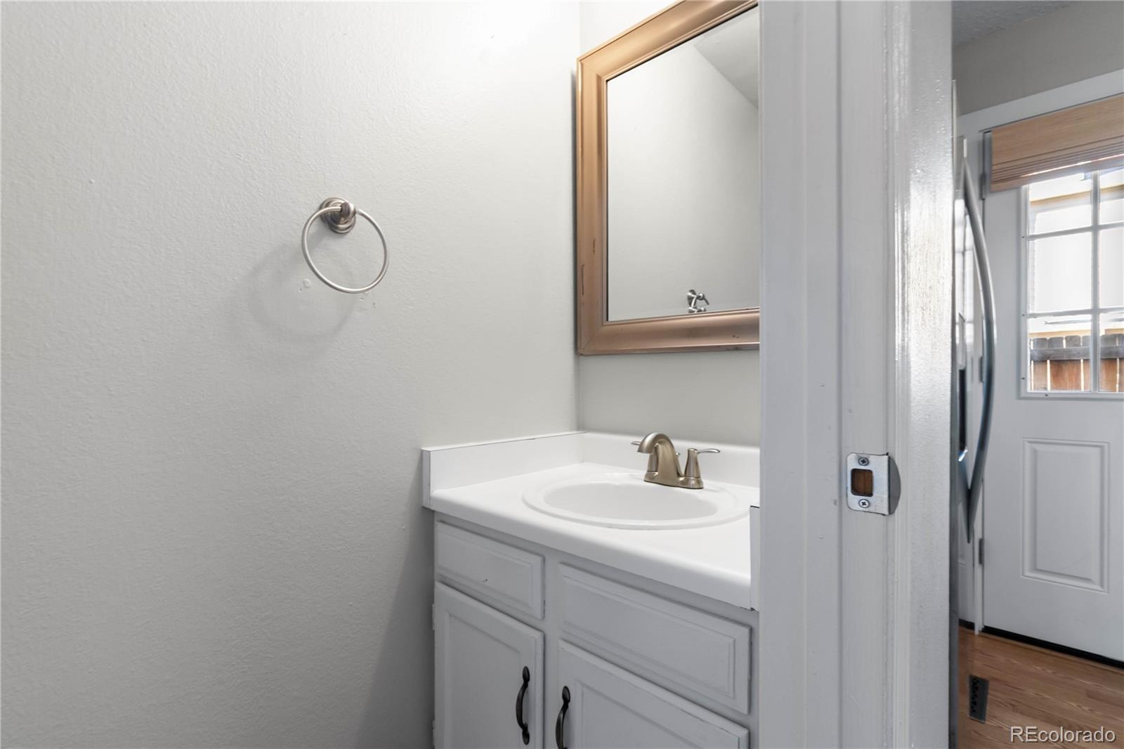 MLS Image #16 for 1811 s quebec way,denver, Colorado