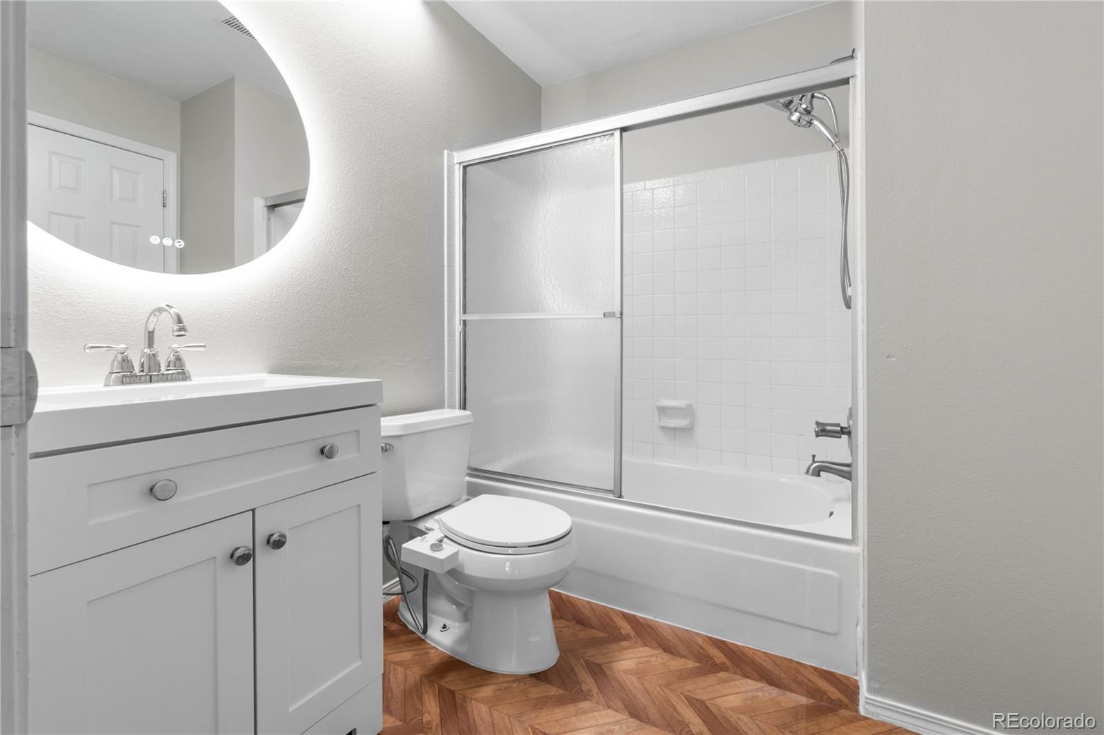 MLS Image #4 for 1811 s quebec way,denver, Colorado