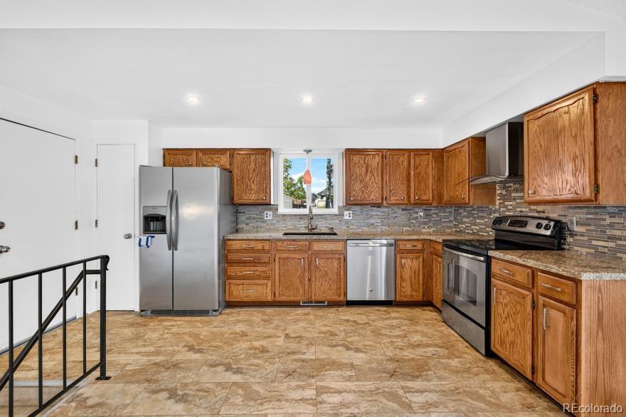 MLS Image #11 for 8399 w 77th way,arvada, Colorado