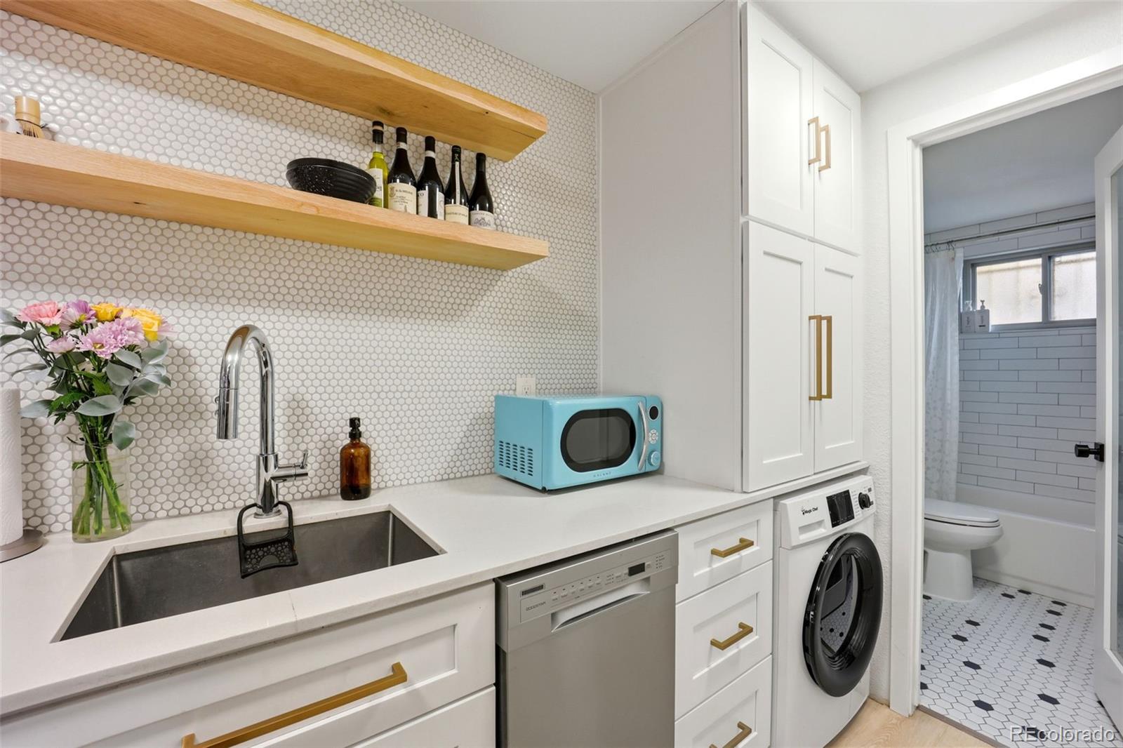 MLS Image #8 for 148 s emerson street,denver, Colorado
