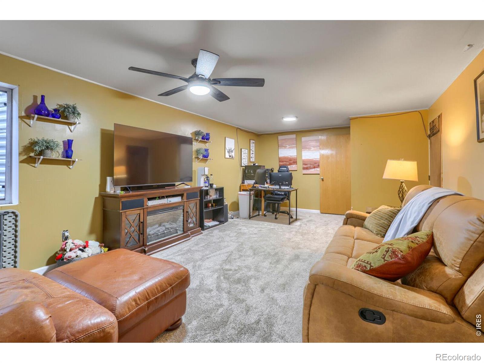 MLS Image #14 for 705  country acres drive,johnstown, Colorado