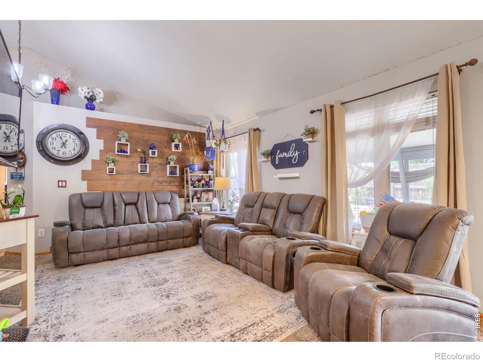 MLS Image #3 for 705  country acres drive,johnstown, Colorado