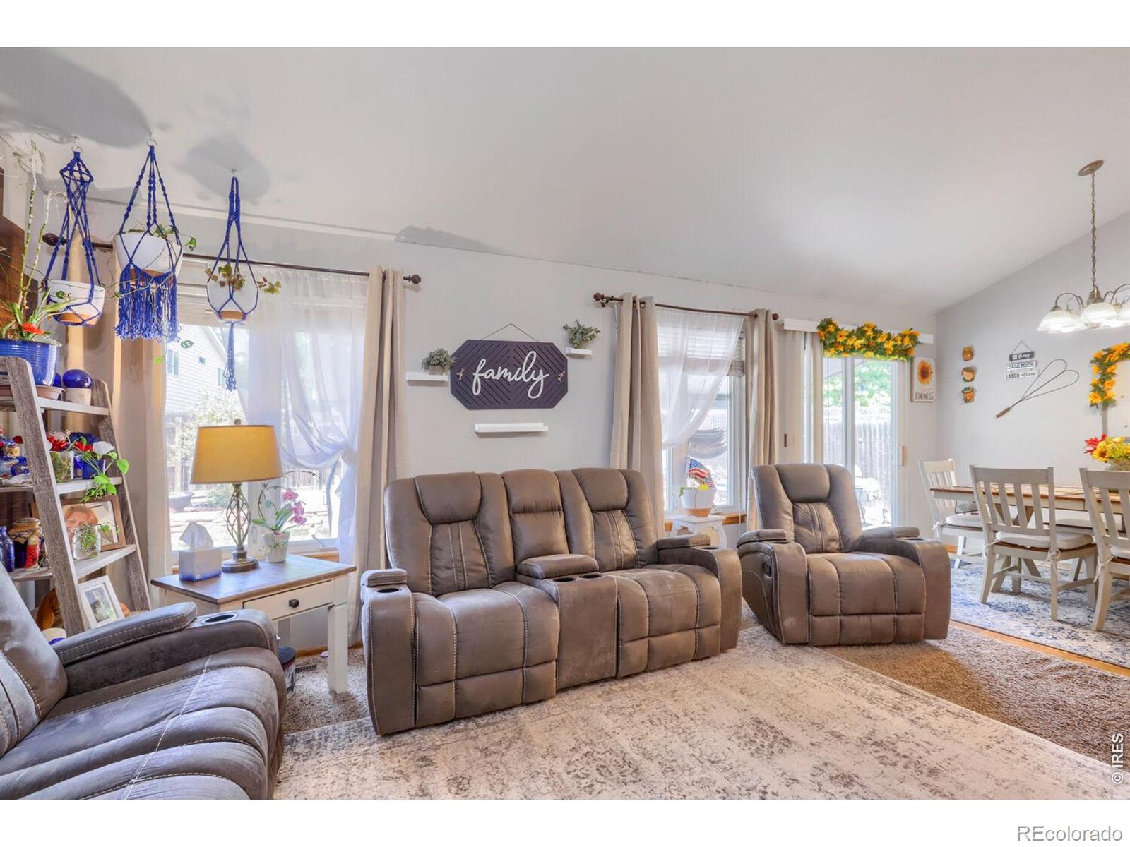 MLS Image #4 for 705  country acres drive,johnstown, Colorado