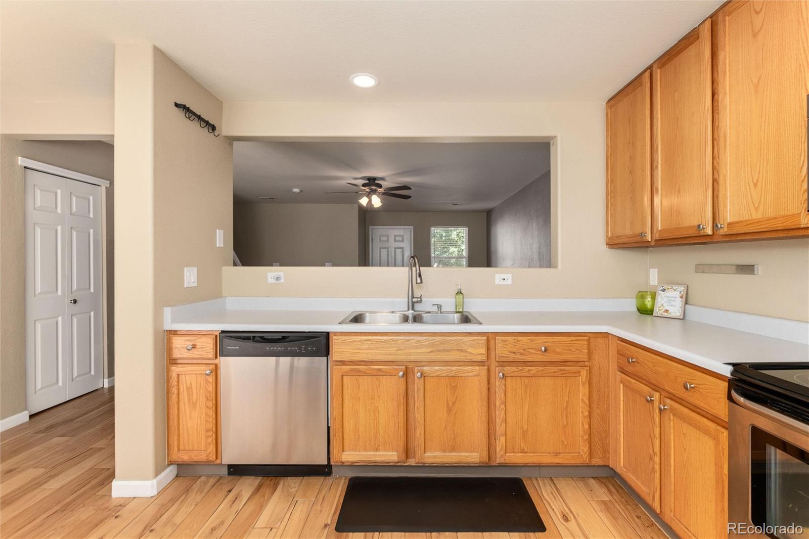 MLS Image #14 for 7831 s kittredge circle,englewood, Colorado