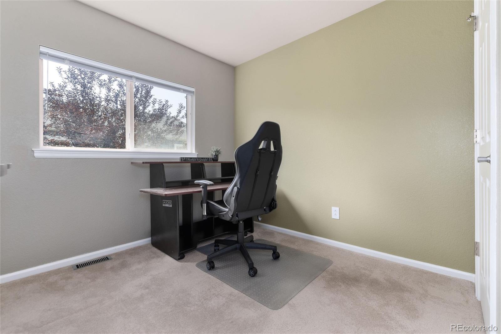 MLS Image #23 for 7831 s kittredge circle,englewood, Colorado
