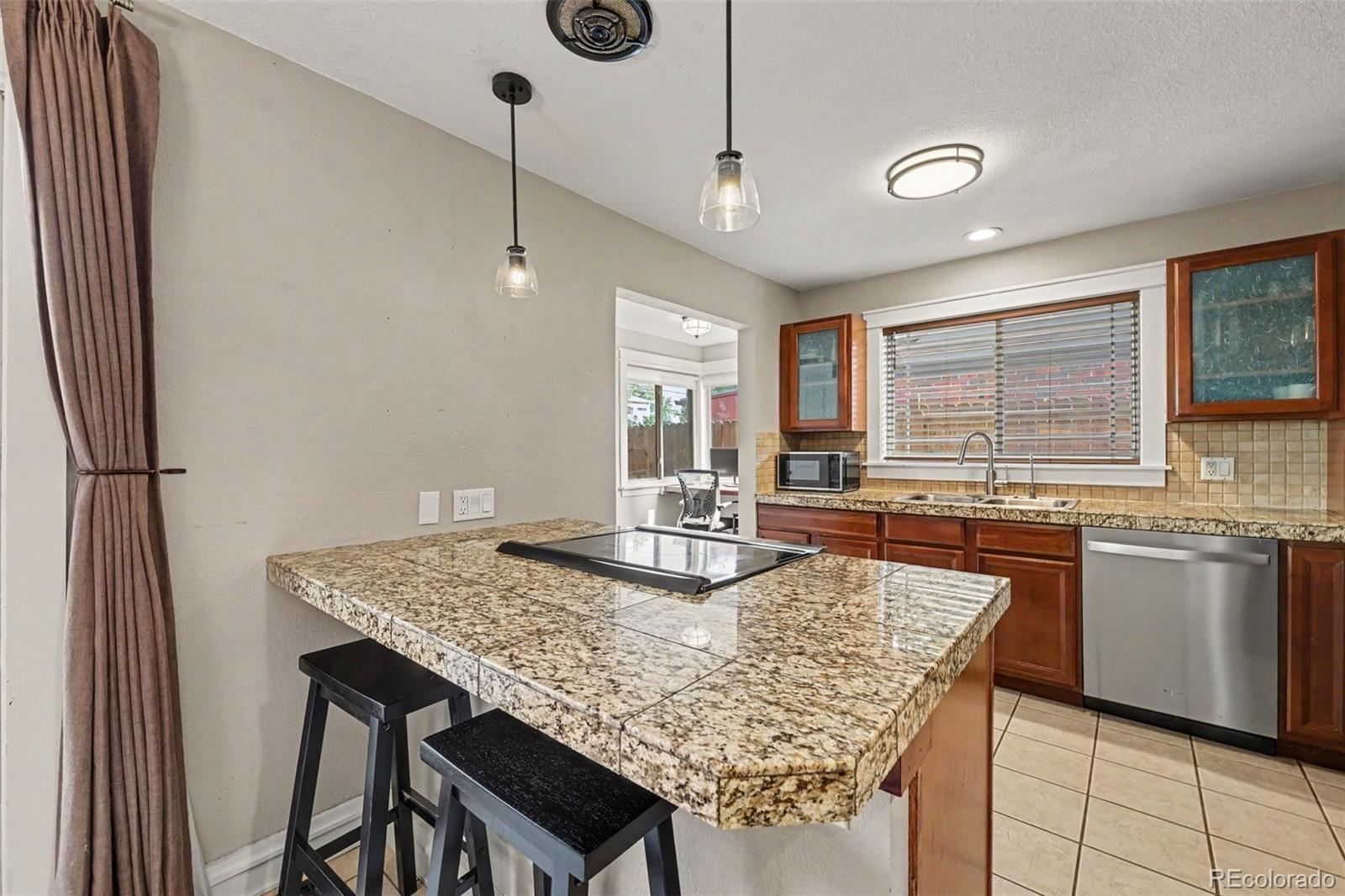 MLS Image #7 for 790  holly street,denver, Colorado